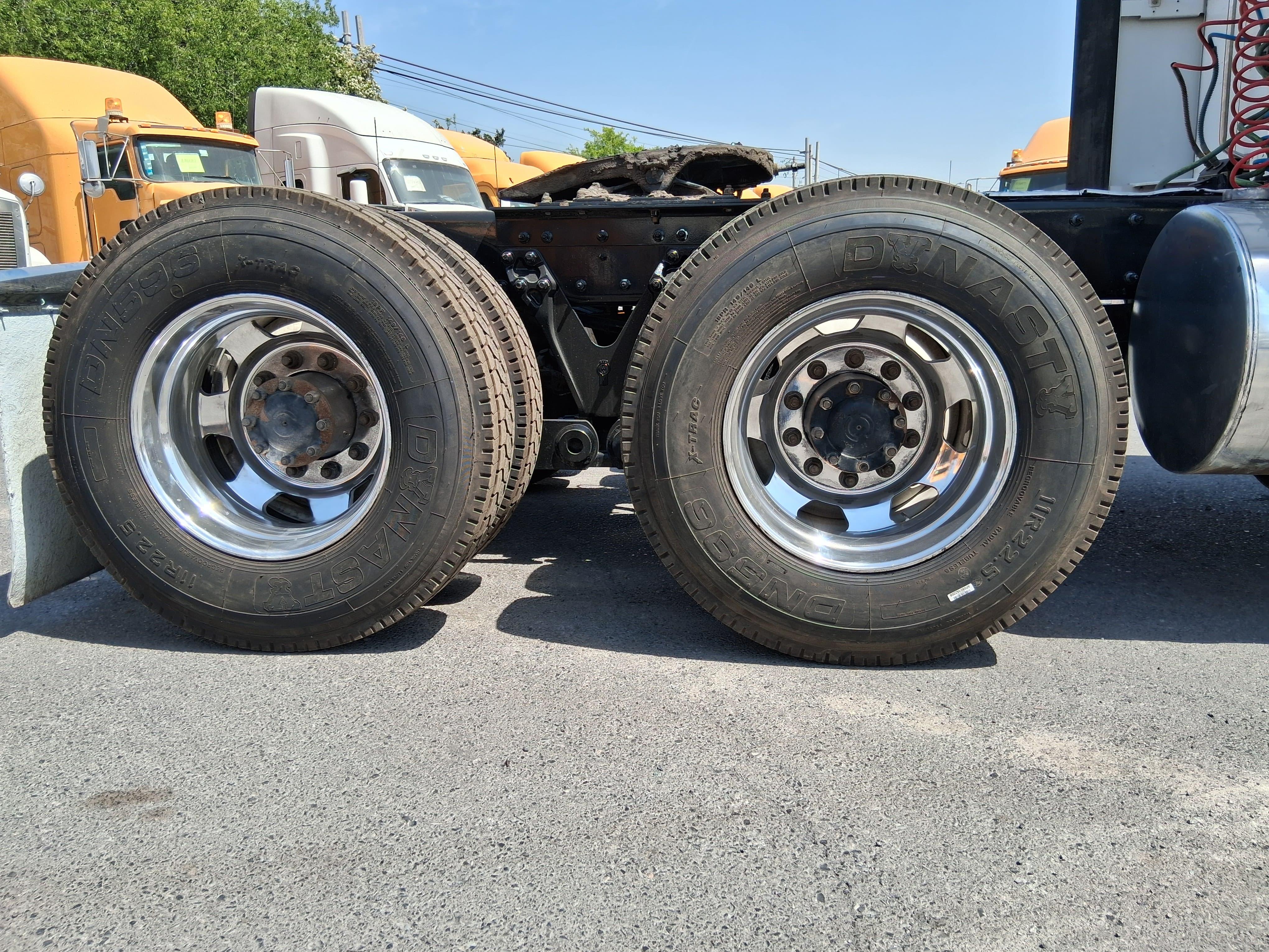 Kenworth T680 ISX